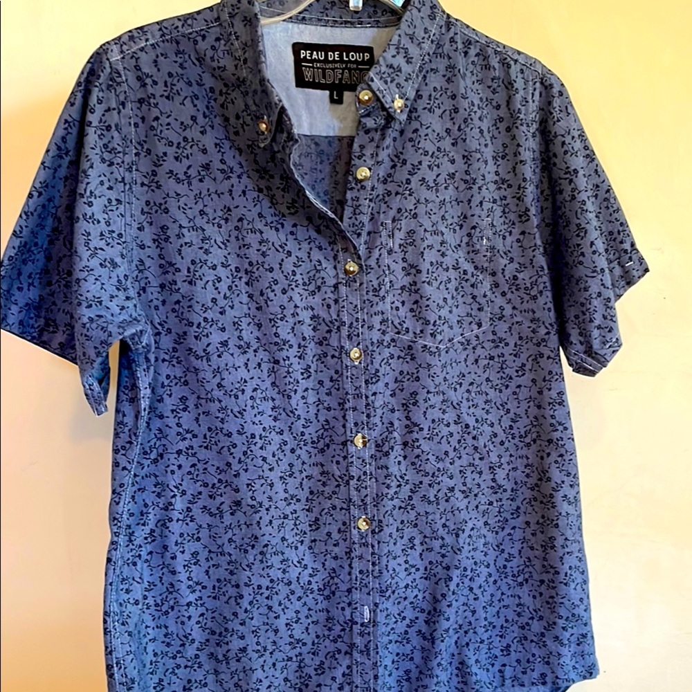 Peau De Loup Blue Floral Chambray Button-up Shirt